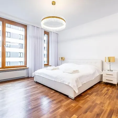 Luxury Princessa & Garage & Cable Tv Channels Apartment *