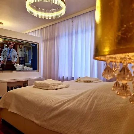 Luxury Princessa & Garage & Cable Tv Channels * Warsaw